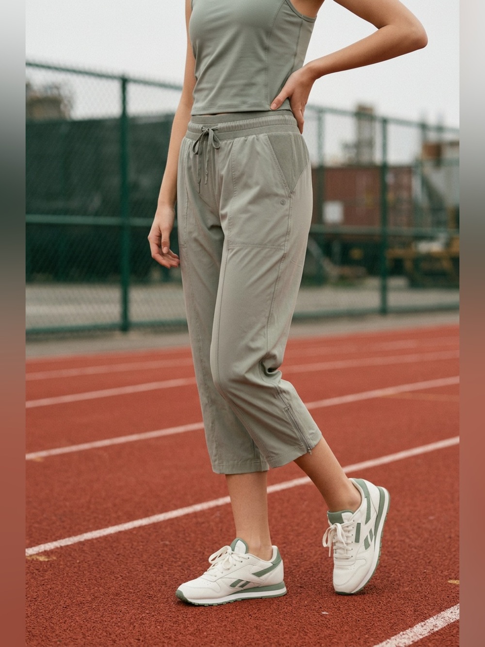 2 for $20 Pants Apana Lightweight Activewear
Cropped Pants Sage Green SZ XL EUC